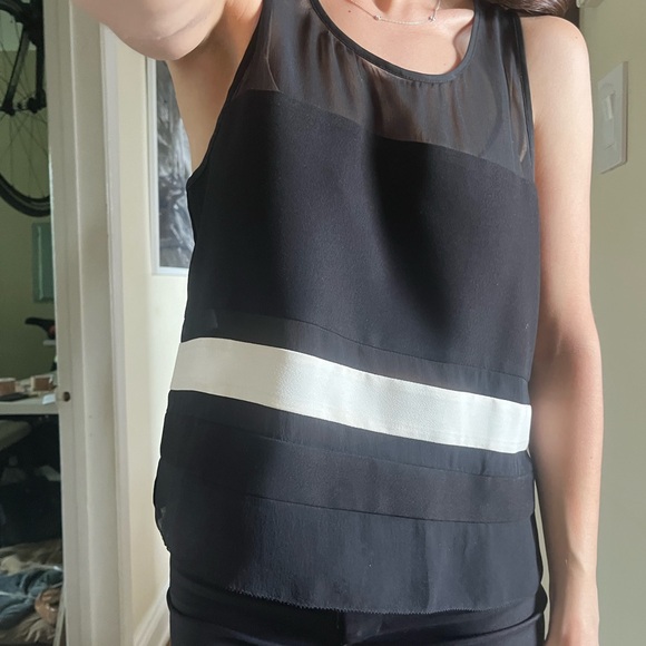 Black Parker Sleeveless Blouse With White Stripe - Picture 3 of 4